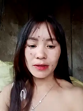 Snapshot of TinTim02 chatting on 11-27-25, 10:17 TinTim02 online show from 11-27-25, 10:17