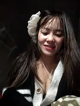 Snapshot of TinTim02 chatting on 12-15-25, 10:14 TinTim02 online show from 12-15-25, 10:14