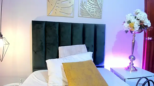 SagiraBelle online show from 12-15-25, 06:12