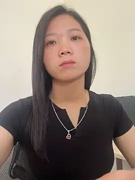 Snapshot of thaoyeuuu chatting on 09-19-25, 02:35 thaoyeuuu online show from 09-19-25, 02:35