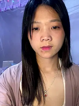 Snapshot of thaoyeuuu chatting on 09-19-25, 02:40 thaoyeuuu online show from 09-19-25, 02:40