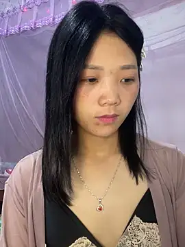 Snapshot of thaoyeuuu chatting on 09-21-25, 12:29 thaoyeuuu online show from 09-21-25, 12:29