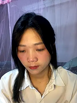Snapshot of thaoyeuuu chatting on 09-28-25, 09:03 thaoyeuuu online show from 09-28-25, 09:03
