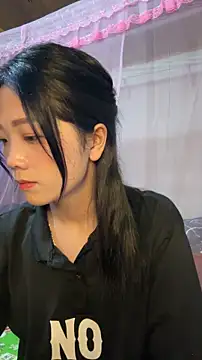 Snapshot of thaoyeuuu chatting on 10-08-25, 08:12 thaoyeuuu online show from 10-08-25, 08:12