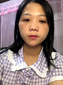 Snapshot of thaoyeuuu chatting on 10-19-25, 02:56 thaoyeuuu online show from 10-19-25, 02:56