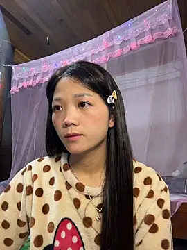 thaoyeuuu online show from 11-11-25, 12:27