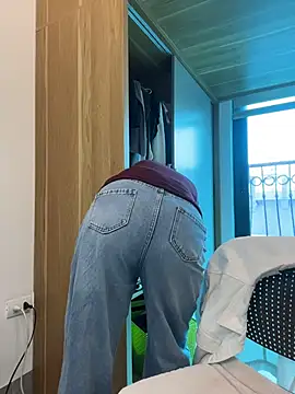 bunny b4nny online show from 11-08-25, 06:35