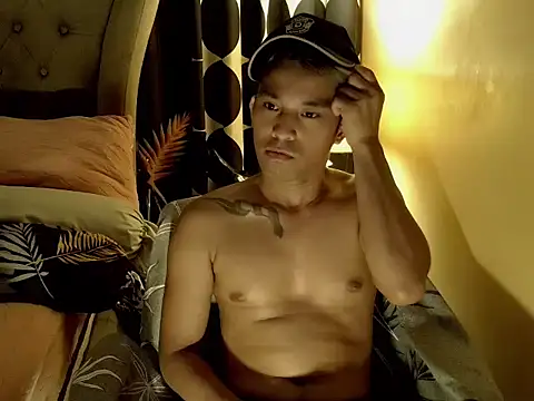 Snapshot of AsianHorseCockOwen chatting on 11-25-25, 02:00 AsianHorseCockOwen online show from 11-25-25, 02:00