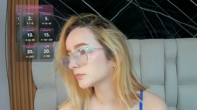 Snapshot of kristal_joi_dl chatting on 11-23-25, 01:16 kristal joi dl online show from 11-23-25, 01:16