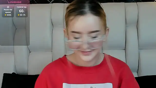 Snapshot of kristal_joi_dl chatting on 11-27-25, 01:02 kristal joi dl online show from 11-27-25, 01:02