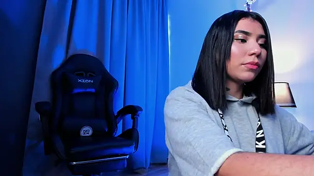 emy williams online show from 10-30-25, 07:03