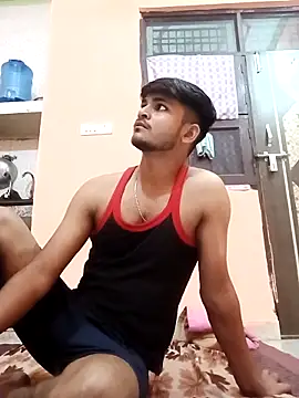 Snapshot of Roopacouple9 chatting on 10-23-25, 03:44 Roopacouple9 online show from 10-23-25, 03:44
