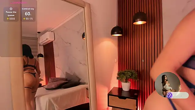 SophieCollins 1 online show from 11-17-25, 12:00