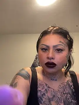 chicanachic13 online show from 09-09-25, 02:44