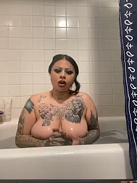 chicanachic13 online show from 09-21-25, 02:13