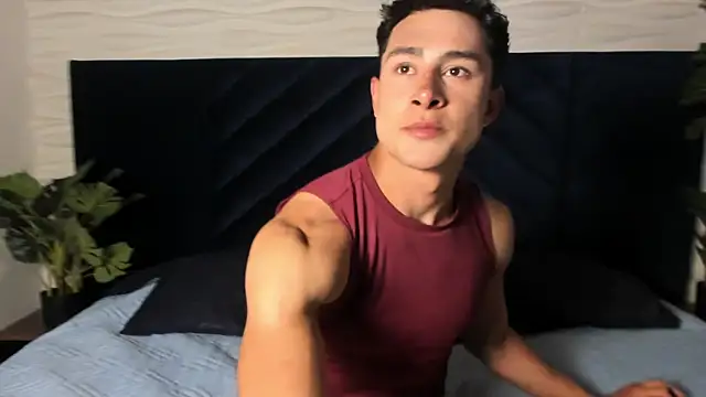 Snapshot of AustinJones_ chatting on 11-09-25, 06:39 AustinJones online show from 11-09-25, 06:39