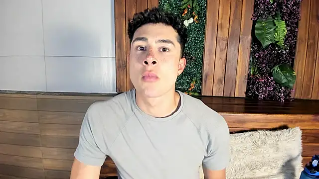 Snapshot of AustinJones_ chatting on 11-24-25, 07:13 AustinJones online show from 11-24-25, 07:13