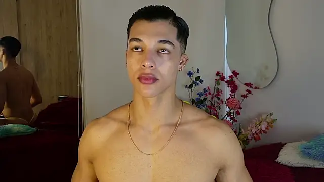 Snapshot of Troye_Williams chatting on 05-04-26, 11:17 Troye Williams online show from 05-04-26, 11:17