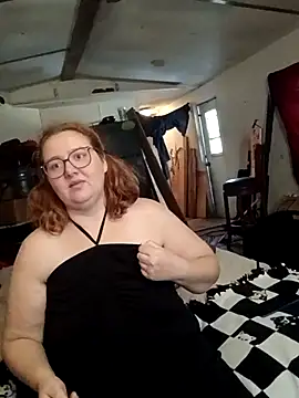 XEmoxkittyx online show from 02-12-26, 07:09