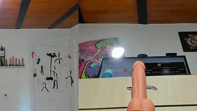 naomy funny online show from 07-24-26, 11:30
