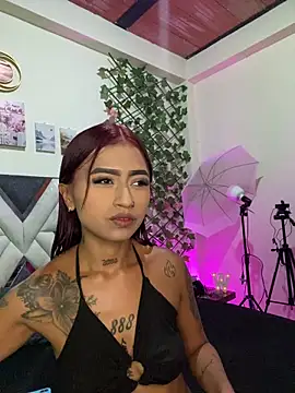 Snapshot of Dirty_isabella18 chatting on 05-05-26, 07:00 Dirty isabella18 online show from 05-05-26, 07:00