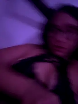 Snapshot of shory233 chatting on 10-04-25, 03:59 shory233 online show from 10-04-25, 03:59