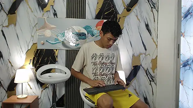 BEAUTY BOYS1 online show from 02-16-26, 07:32