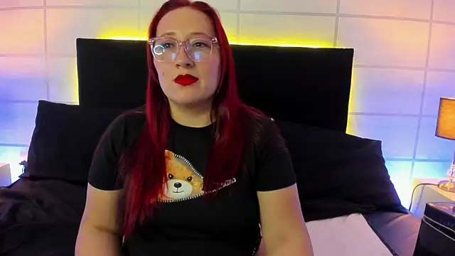 Snapshot of fieryluciana chatting on 10-16-25, 03:40 fieryluciana online show from 10-16-25, 03:40