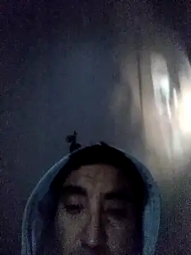 Snapshot of DanBfl chatting on 09-25-25, 07:28 DanBfl online show from 09-25-25, 07:28