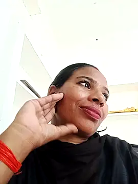 Snapshot of Rubi_sarma chatting on 09-28-25, 11:37 Rubi sarma online show from 09-28-25, 11:37