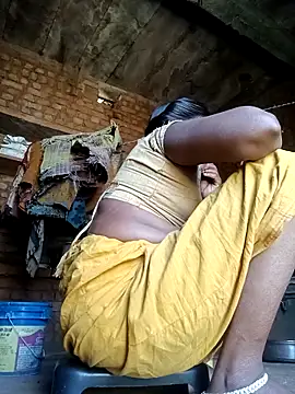 cute diya 12 online show from 04-13-26, 05:35