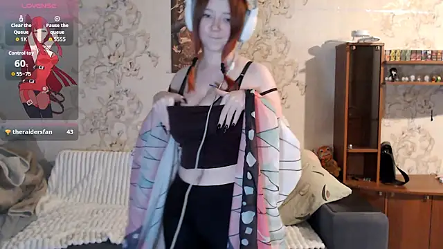 Snapshot of PansyBorriello chatting on 10-10-25, 04:17 PansyBorriello online show from 10-10-25, 04:17