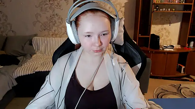 Snapshot of PansyBorriello chatting on 10-17-25, 04:09 PansyBorriello online show from 10-17-25, 04:09