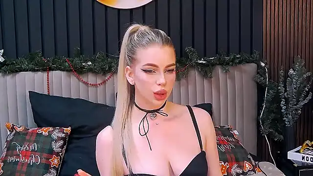 Snapshot of MilanaCeleste chatting on 01-13-26, 11:43 MilanaCeleste online show from 01-13-26, 11:43