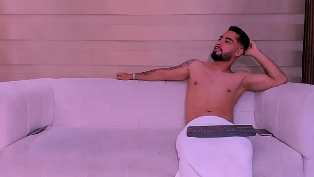 mike friends online show from 12-23-25, 01:25