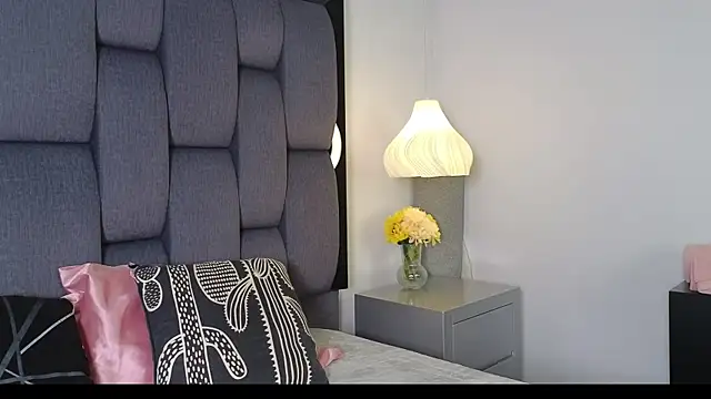 Snapshot of Calipso_Parisi chatting on 06-10-26, 02:49 Calipso Parisi online show from 06-10-26, 02:49