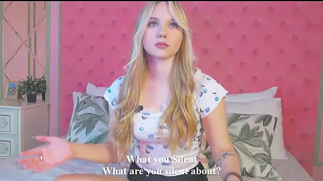 Sky Cutie online show from 09-15-25, 05:18