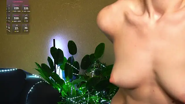 AnitaVon online show from 06-10-26, 04:01