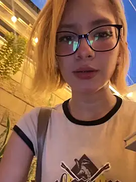 SweetBunnyGF online show from 06-11-26, 11:25