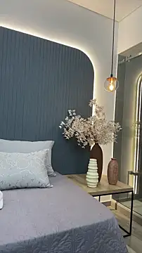 AliceRitter online show from 12-16-25, 05:07