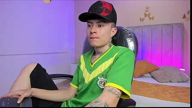 Nascary Fox online show from 02-05-26, 07:40