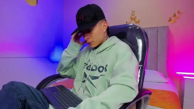 Nascary Fox online show from 03-17-26, 12:41