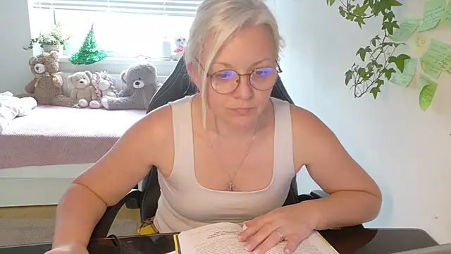 Linsy Kim online show from 02-13-26, 02:35