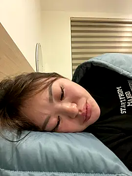 Snapshot of ___sab60___ chatting on 11-17-25, 02:45 sab60 online show from 11-17-25, 02:45