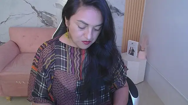 tamara ch1 online show from 12-17-25, 03:34