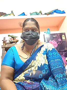 Snapshot of bakyasree143 chatting on 11-18-25, 10:36 bakyasree143 online show from 11-18-25, 10:36