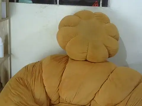 Snapshot of anna-sweet69 chatting on 11-14-25, 12:53 anna-sweet69 online show from 11-14-25, 12:53