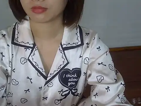 Snapshot of anna-sweet69 chatting on 12-02-25, 03:23 anna-sweet69 online show from 12-02-25, 03:23