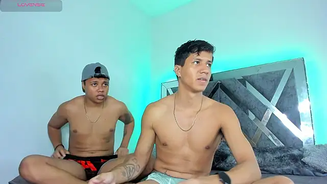 Snapshot of Robertmiller21 chatting on 02-15-26, 12:51 Robertmiller21 online show from 02-15-26, 12:51