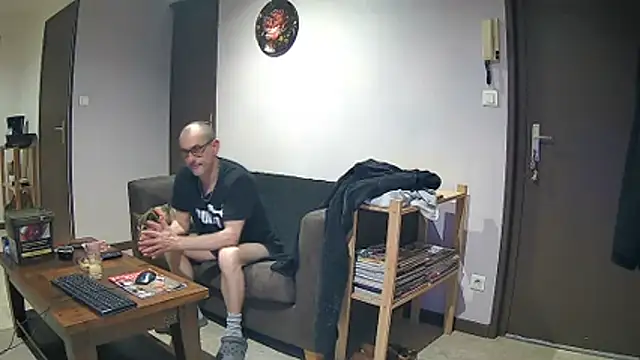 Snapshot of fabDu59 chatting on 01-12-26, 03:50 fabDu59 online show from 01-12-26, 03:50